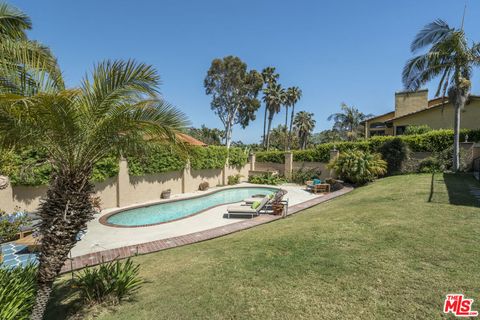 Photo of 7036 Grasswood Avenue, Malibu, CA 90265 (MLS # 25599615)