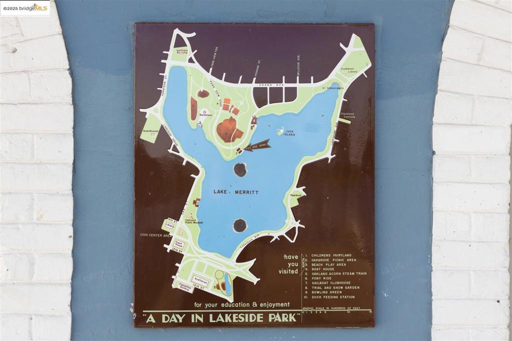 OAKLAND - Residential