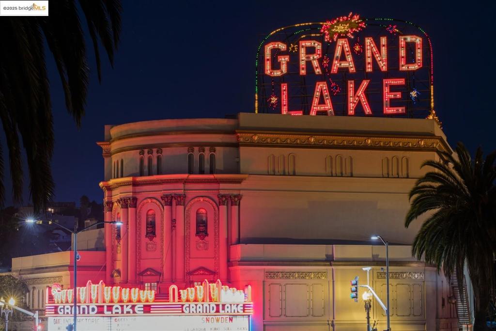 OAKLAND - Residential