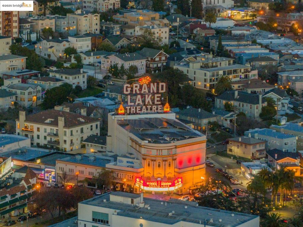 OAKLAND - Residential