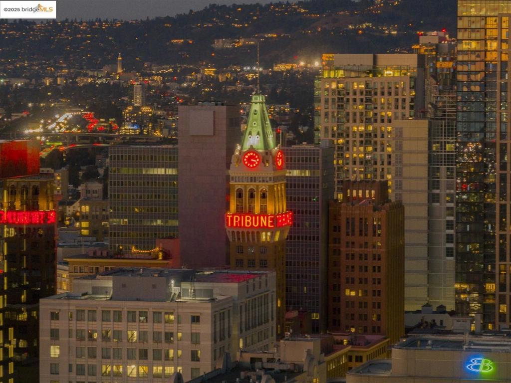OAKLAND - Residential