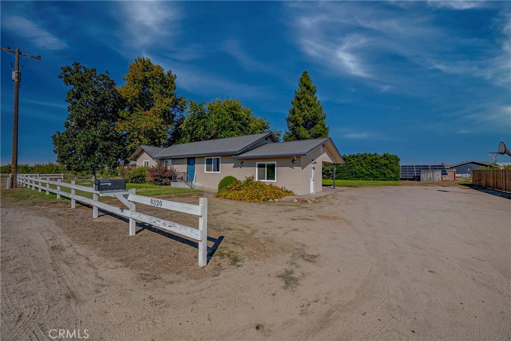 Photo of 8320 Liberty Ave, Winton, CA 95388 (MLS # MC25245922)