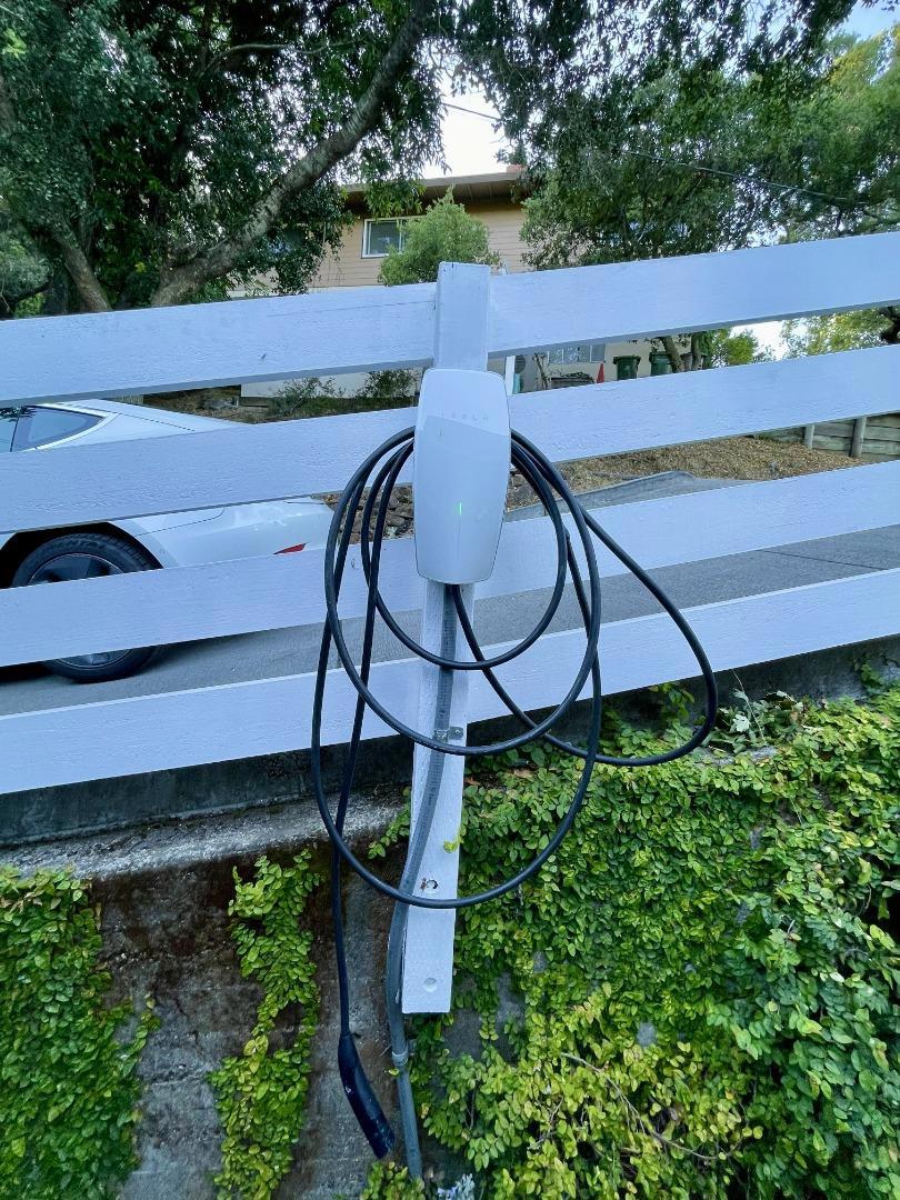 89 Frustuck Avenue