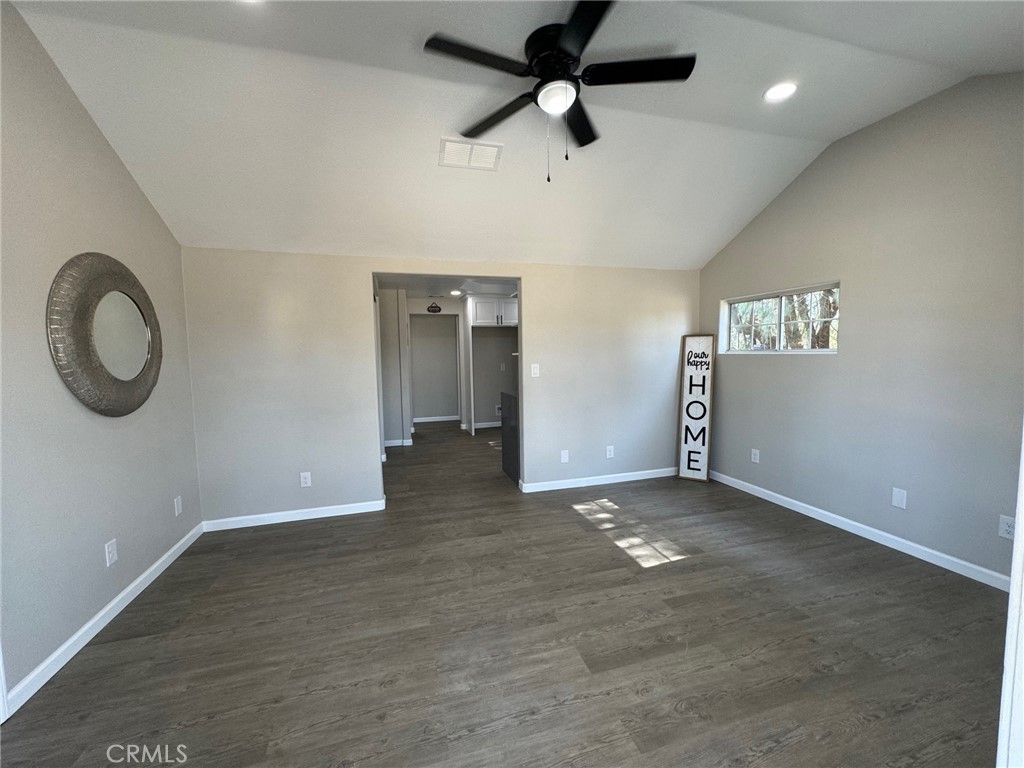 9202 E Avenue T6