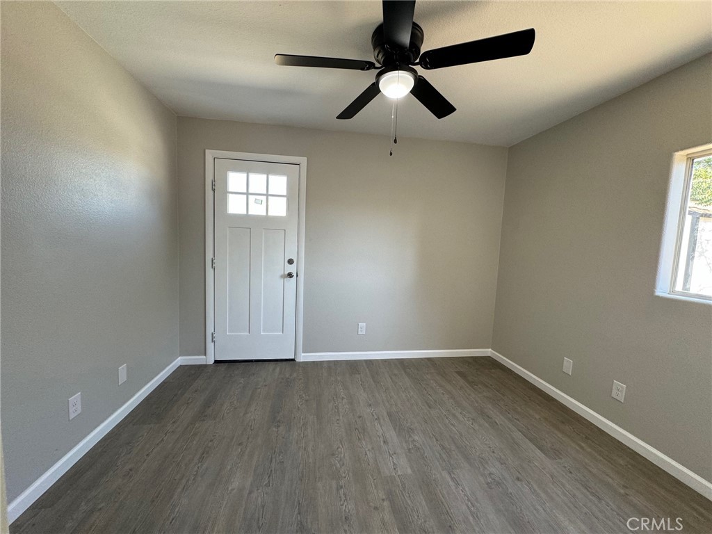 9202 E Avenue T6
