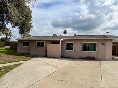 Photo of 805 Madison Ave Ave, Chula Vista, CA 91911 (MLS # 2601048SD)