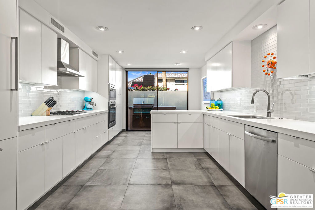 Vista Canyon - Residential