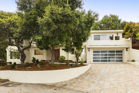 Photo of 25 Carrera Court, Redwood City, CA 94062 (MLS # ML82046643)