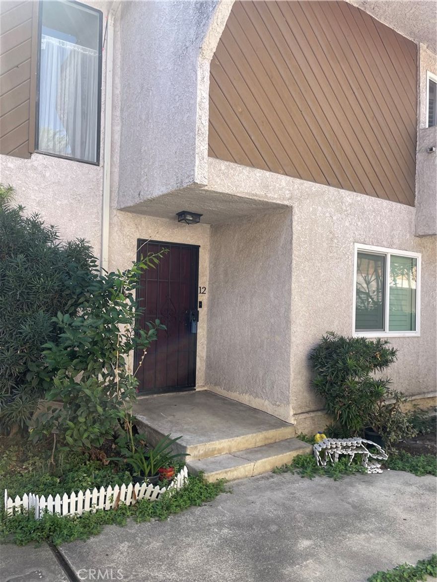 Well maintained 3-bedroom 3 bath home in a quiet and safe neighborhood near shops and restaurants. In a very good school district. Pool and tennis count in walking distance I-10 and I-710 freeway nearby. This home is priced below market and will not last.