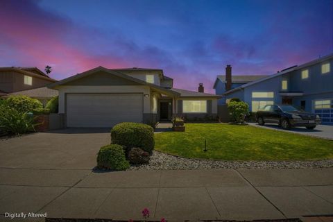 Photo of 416 Camden Road, Alameda, CA 94501 (MLS # ML82046368)