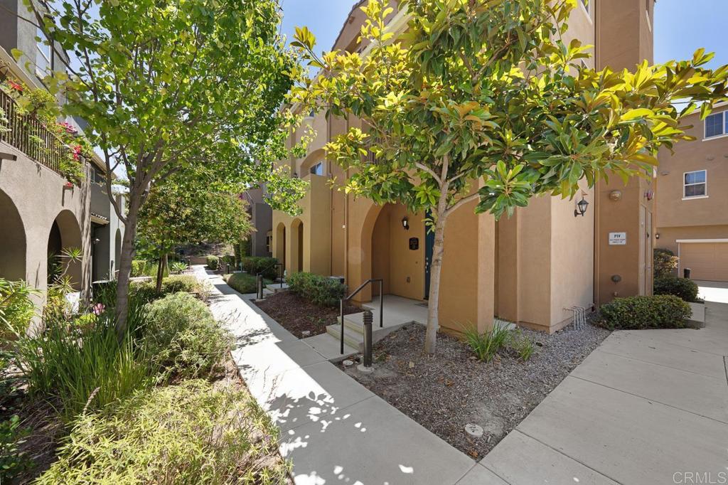 1823 Peach Court 9