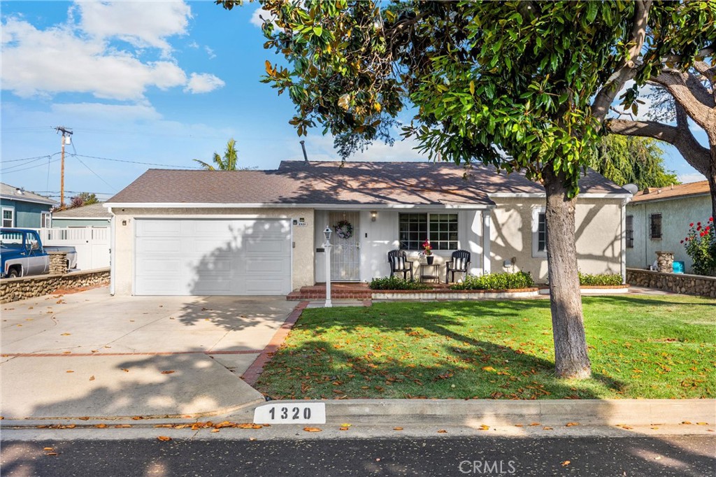 Welcome to this beautifully maintained home located in the desirable city of Montebello. This inviting property offers a wonderful blend of comfort, style, and convenience.
As you walk through the front door, you’re immediately greeted by a spacious living room, offering a warm and welcoming space for relaxation. The room features large windows that fill the area with natural light, making it an ideal spot to relax.
From the living room, you’ll seamlessly flow into the kitchen, which is equipped with stainless steel appliances, generous counter space, and ample cabinetry. Whether you’re preparing family meals or experimenting with new recipes, this kitchen is both functional and inviting.
Adjacent to the kitchen is a cozy family room featuring a charming fireplace, perfect for those cooler evenings when you want to curl up with loved ones. This room offers a relaxed atmosphere for movie nights or simply enjoying quality time together.
The master bedroom is a peaceful retreat, with plenty of space, a large closet, and an en-suite bathroom for added privacy and comfort.
Two additional bedrooms provide versatile space for children or guests, There is also a fourth room that can be used for a home office.
Additional features include a drive-through two-car garage, central heating and air, and a fantastic location close to local parks, schools, shopping, and dining.
Commuting is made easy with access to major highways, while the community vibe of Montebello ensures you'll feel right at home.