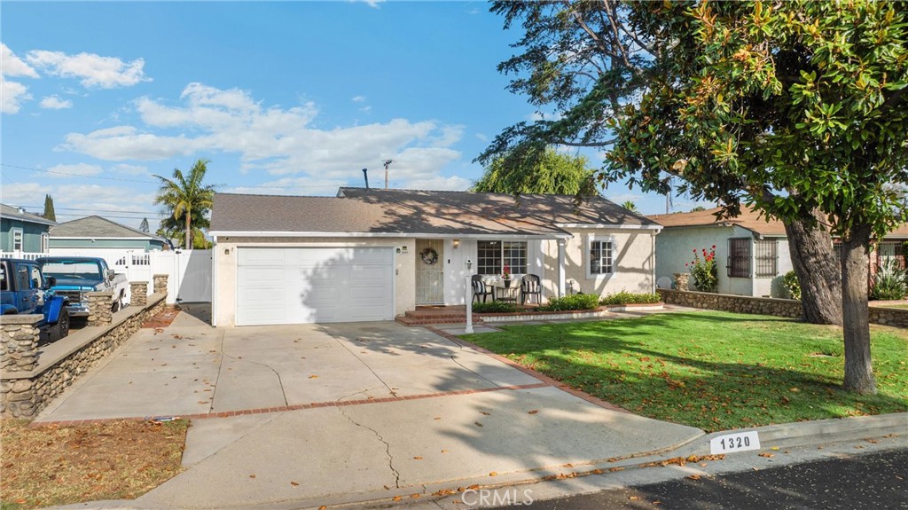 1320 Carob Way