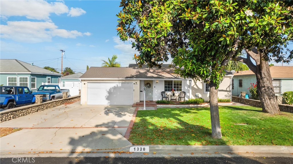 1320 Carob Way