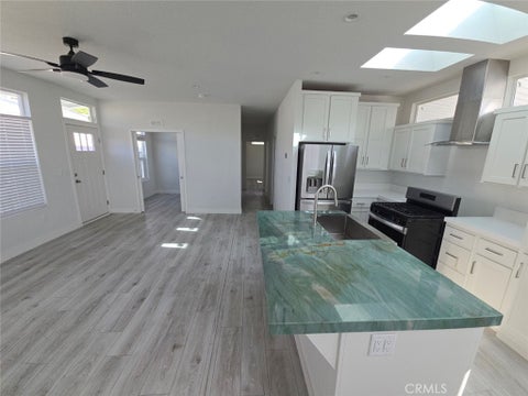 Photo of 1 Heather LN, Northridge, CA 91324 (MLS # SR26202845)