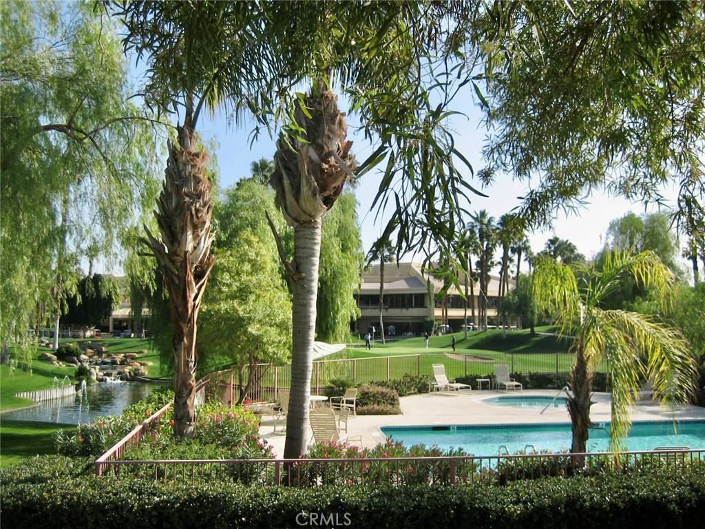 Palm Valley CC (32420) - Residential Lease