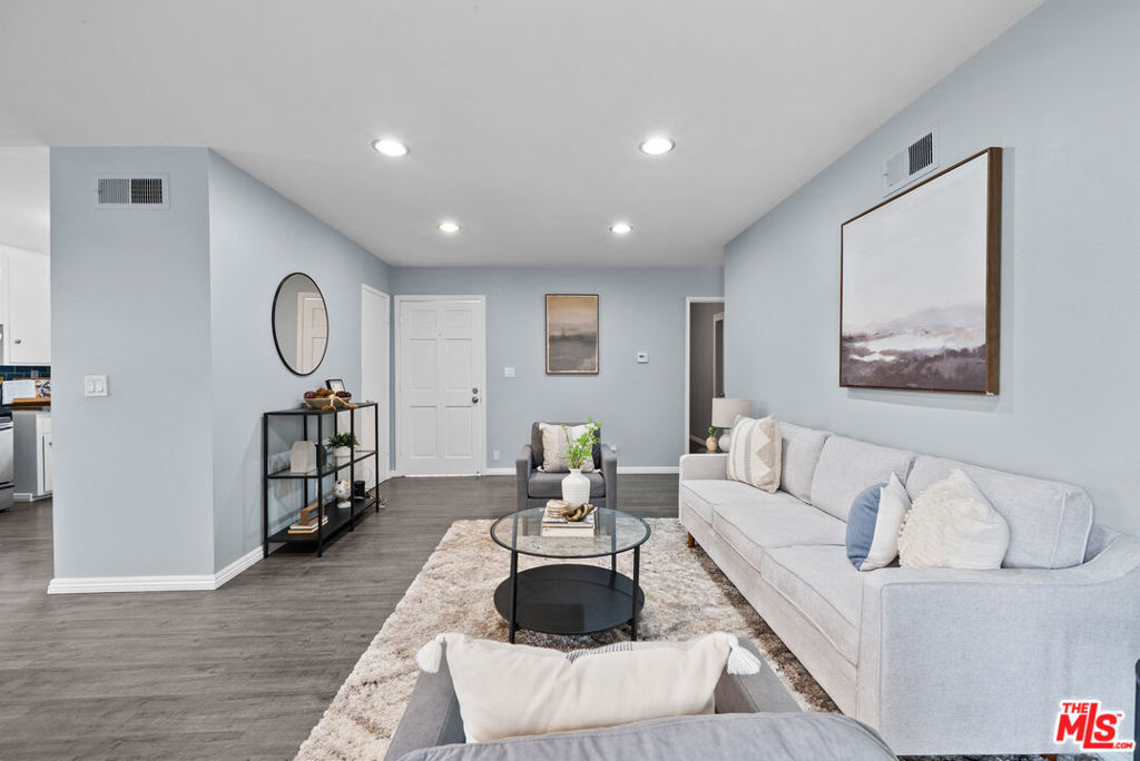 11007 Backford Street