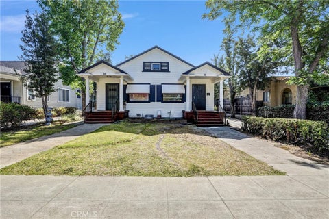 Photo of 56 N Parkwood AVE, Pasadena, CA 91107 (MLS # WS26119724)