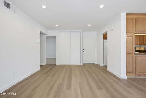 Tiny photo for 291 Sequoia Court #34, Thousand Oaks, CA 91360 (MLS # 226003781)
