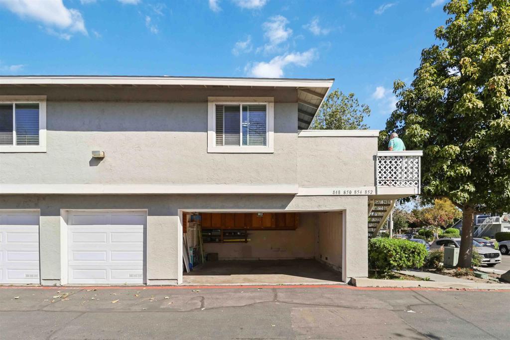 850 Cypress Point Way