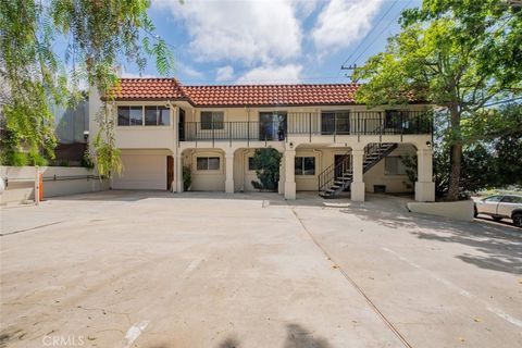 23403 Lake Manor Drive Chatsworth CA 91311