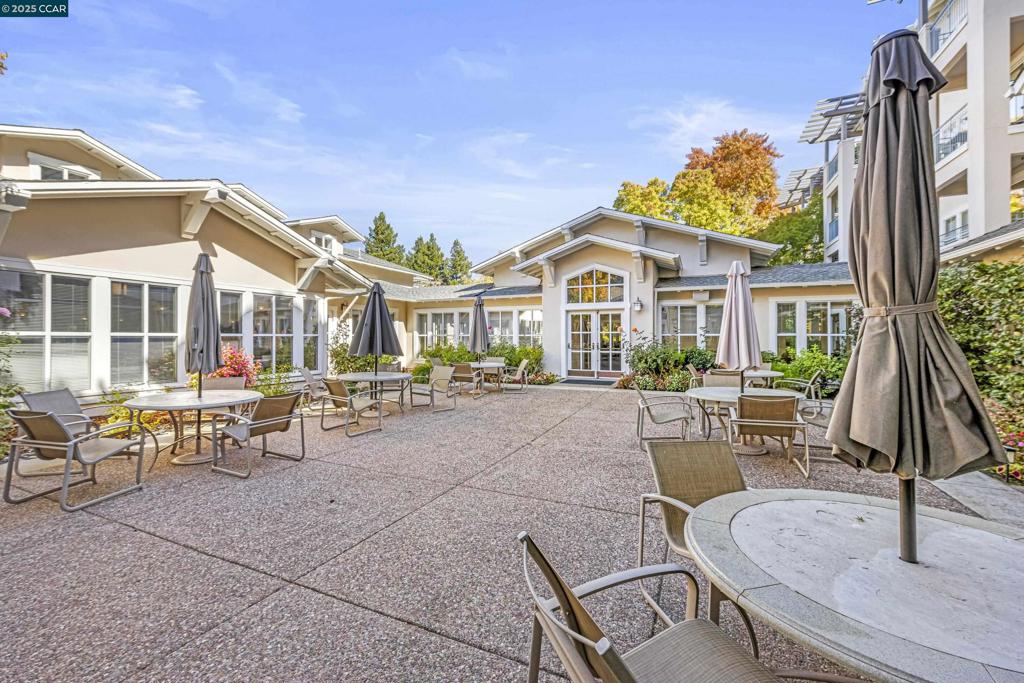 ROSSMOOR - Residential