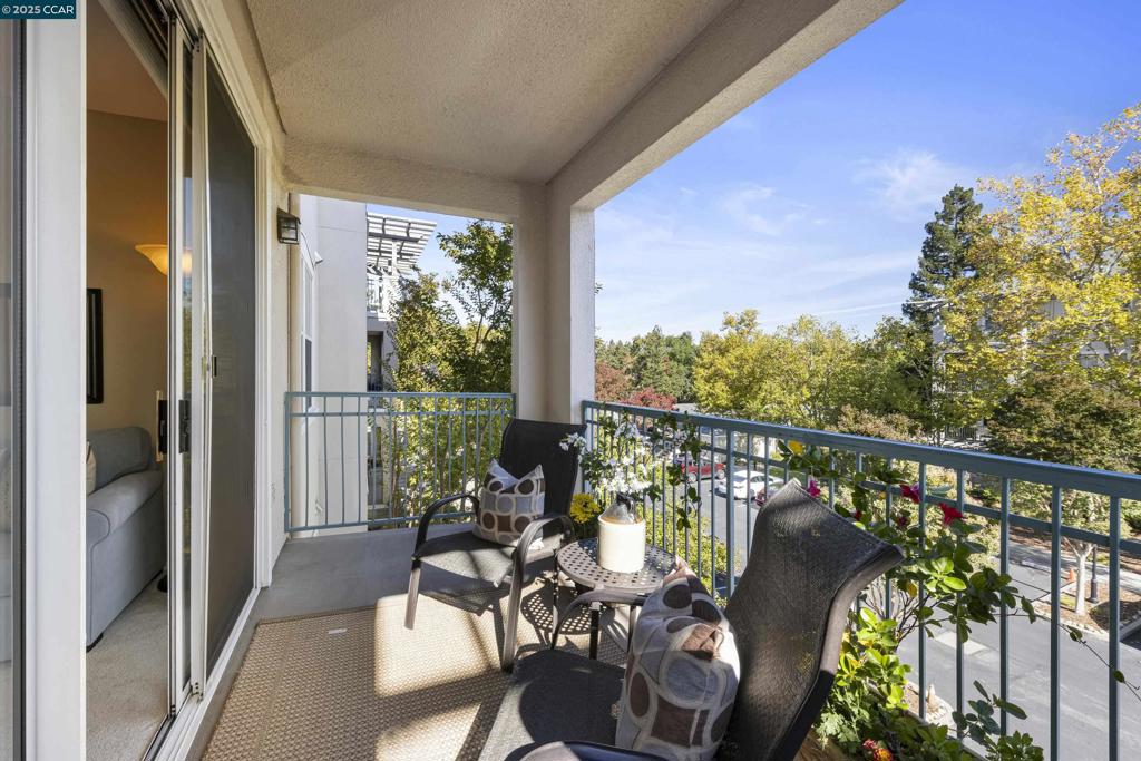 ROSSMOOR - Residential