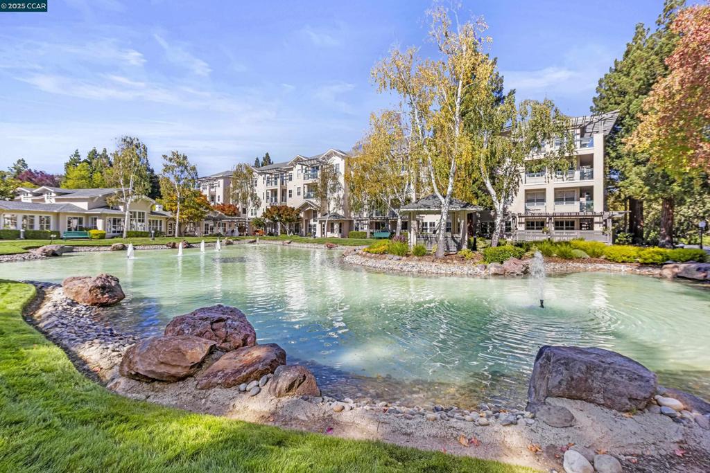 ROSSMOOR - Residential