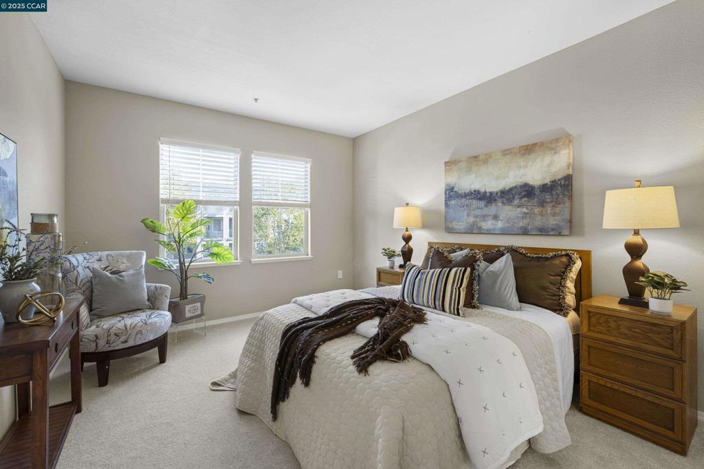 ROSSMOOR - Residential