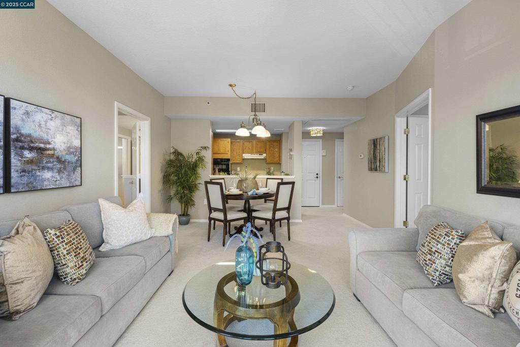 ROSSMOOR - Residential