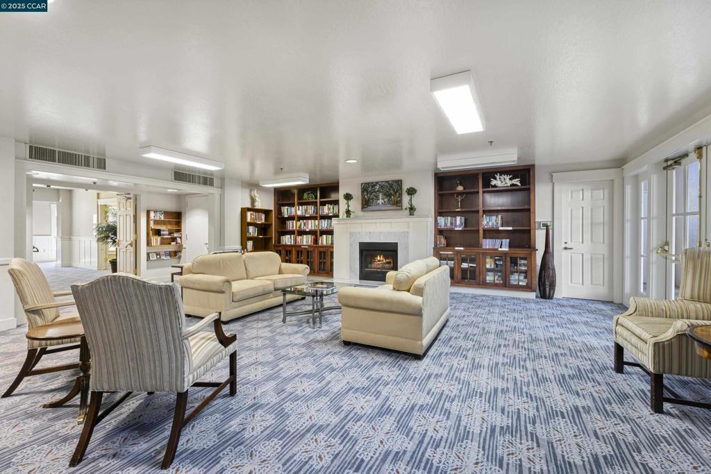 ROSSMOOR - Residential