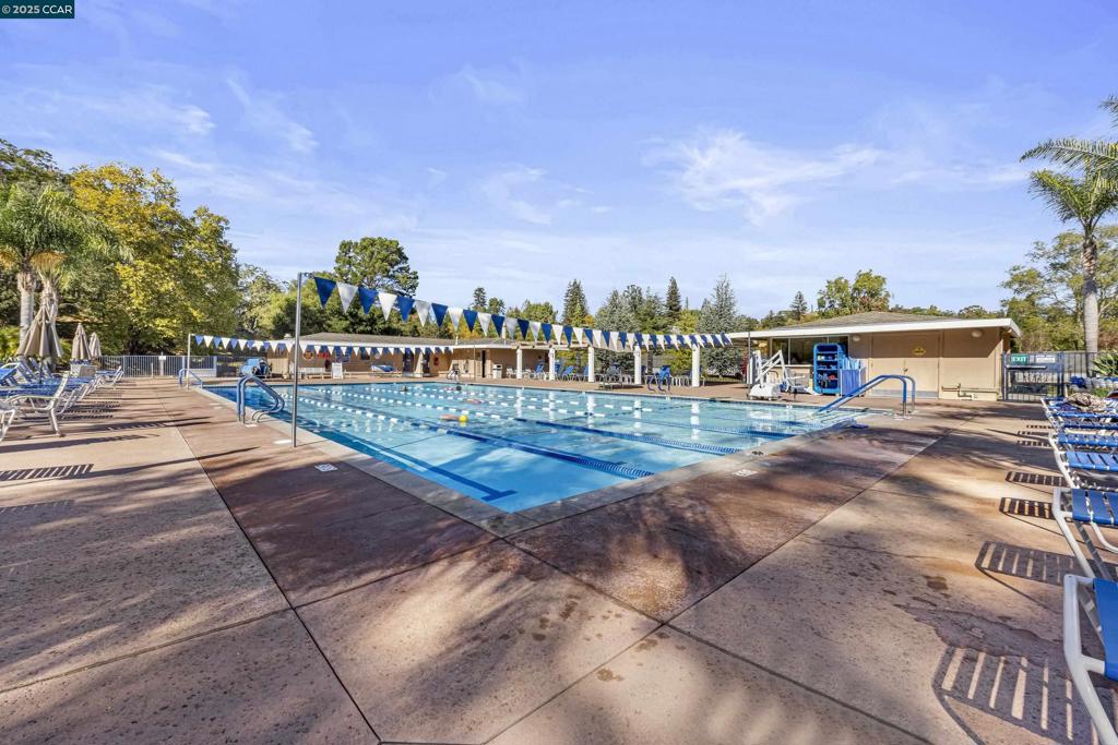 ROSSMOOR - Residential