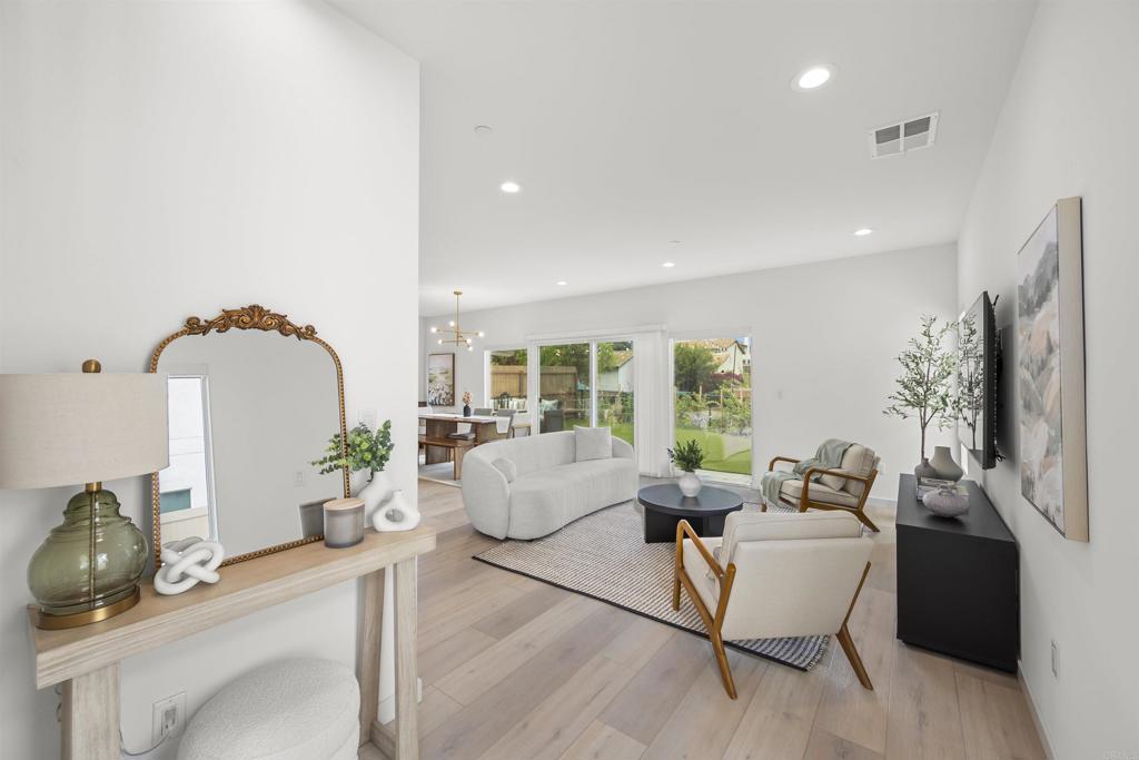2210 Bonita Court