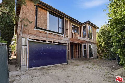 Photo of 2361 Overland Avenue, Los Angeles, CA 90064 (MLS # 26782395)