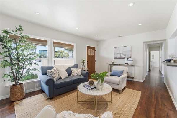 11937 S LA CIENEGA BLVD, HAWTHORNE, CA 90250 - Image 1d3e7ec031abd91dbb42e49e662a7daa/2179334055