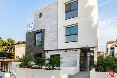Photo of 846 N Alta Vista Boulevard #103, Los Angeles, CA 90046 (MLS # 26640845)