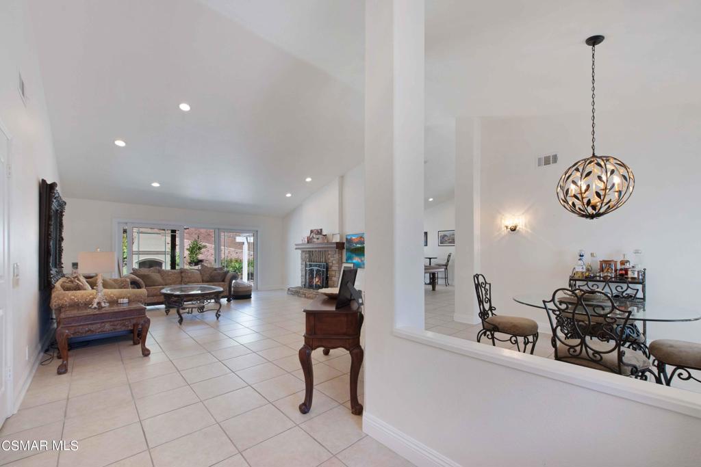 12951 Sunny Lane