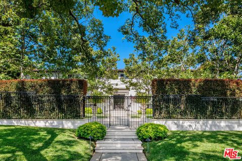 722 N Maple Drive Beverly Hills CA 90210