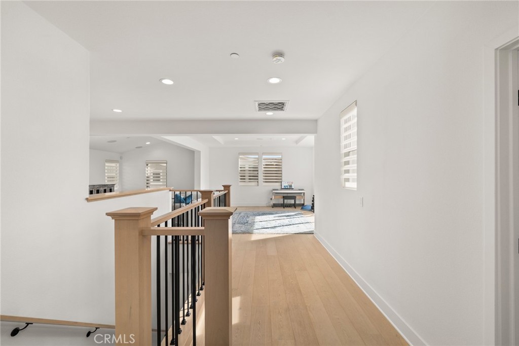 Newport Heights (NEWH) - Residential