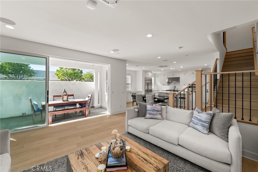 Newport Heights (NEWH) - Residential