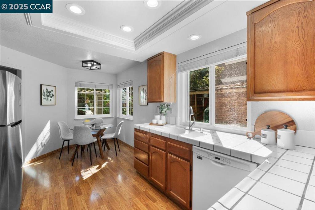 MEADOW CREEK - Residential