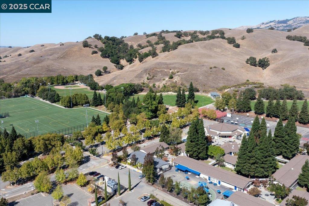 MEADOW CREEK - Residential