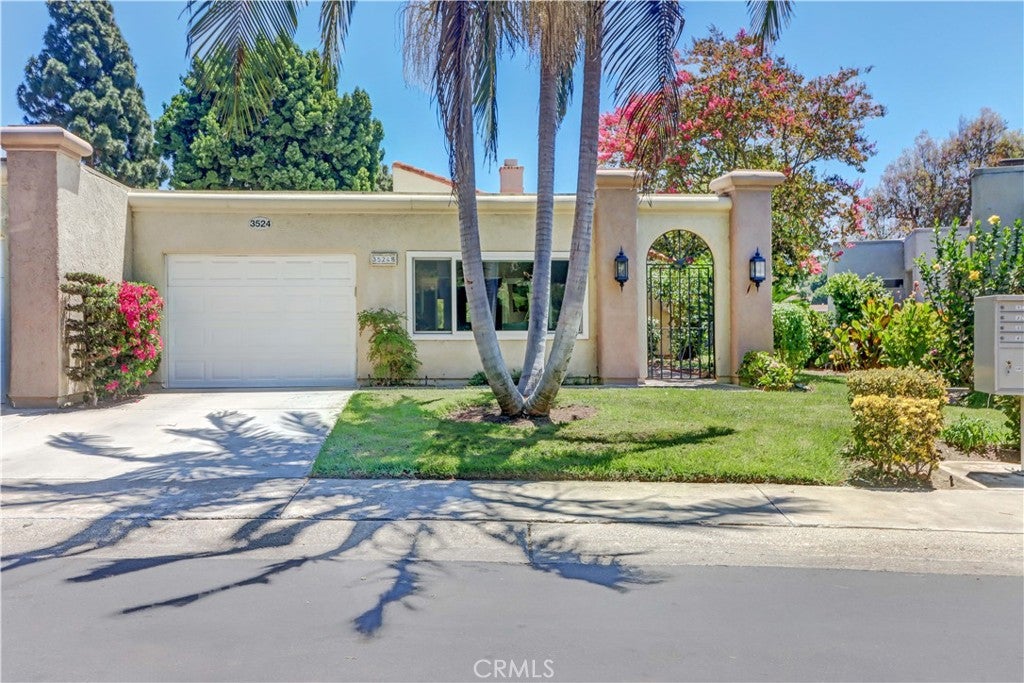 3524 Bahia Blanca W