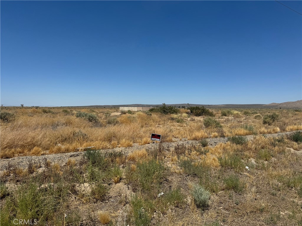 Great Opportunity - Over 2 Acres on Paved Ave K! Don't miss this amazing chance to own just over 2 acres of land in a prime location! Situated on paved Ave K, a city-maintained road, this parcel offers easy access and a touch of privacy. Key Features: Just 15 minutes from Lancaster city amenities Electricity on the street A few neighboring homes nearby Approx. coordinates: Latitude 34.6758 / Longitude -117.89 Whether you're looking to build or invest, this is a great opportunity with serious potential!