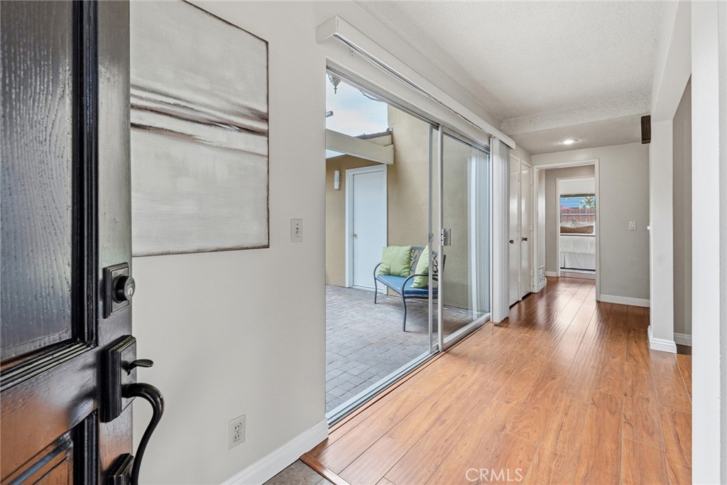 1339 E Greenview Drive