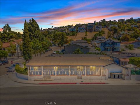 Photo of 411 S Hewes Street, Orange, CA 92869 (MLS # IV25202475)