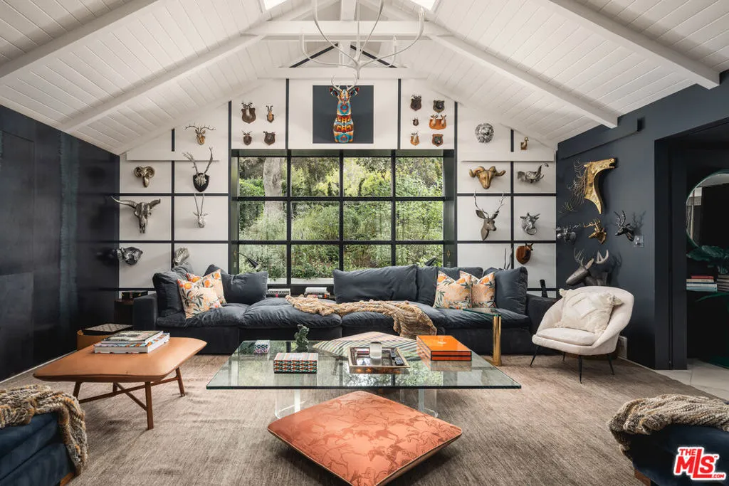 Santa Barbara, California 93108, United States, 3 Bedrooms Bedrooms, ,2 BathroomsBathrooms,Residential,Active,202747