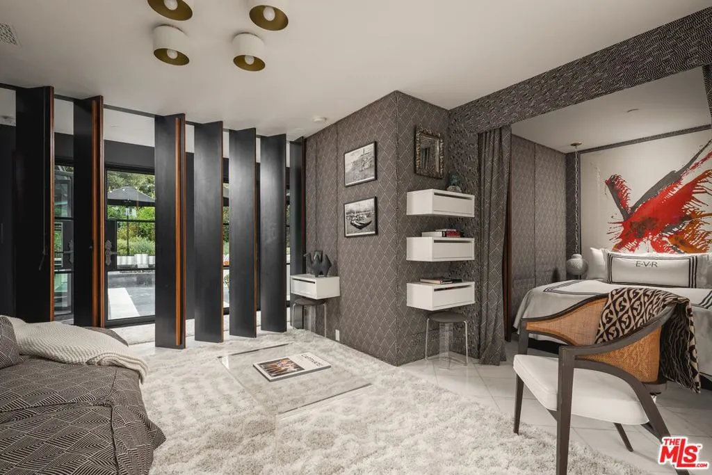 Santa Barbara, California 93108, United States, 3 Bedrooms Bedrooms, ,2 BathroomsBathrooms,Residential,Active,202747