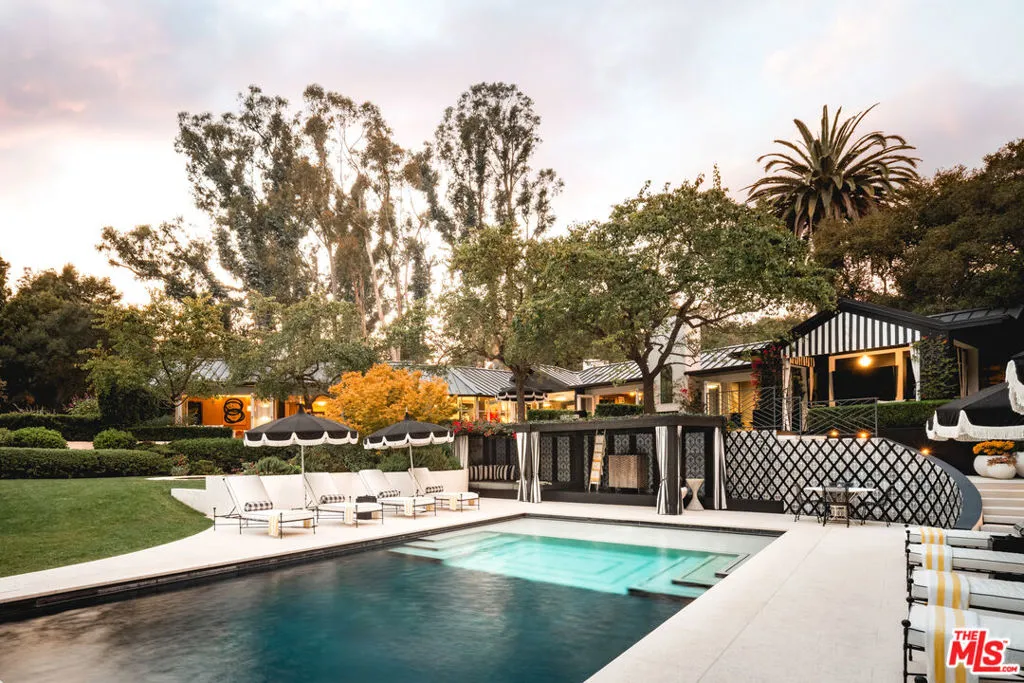 Santa Barbara, California 93108, United States, 3 Bedrooms Bedrooms, ,2 BathroomsBathrooms,Residential,Active,202747