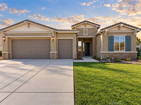 Photo of 9902 Torin Court, Bakersfield, CA 93306 (MLS # SR26215673)